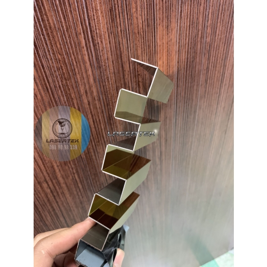 Bào Chấn Inox vàng gương 1mm